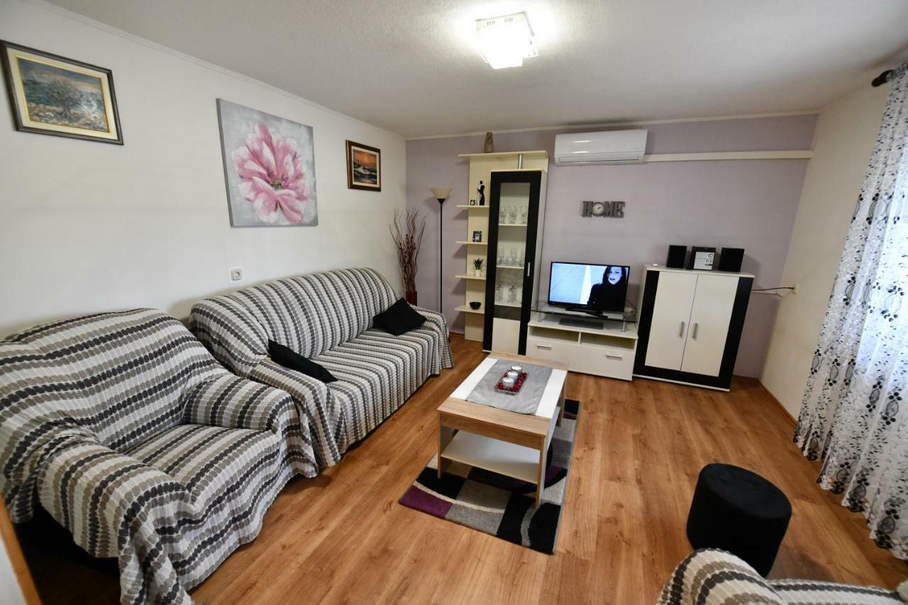 Holiday Home Miramary Trilj Εξωτερικό φωτογραφία