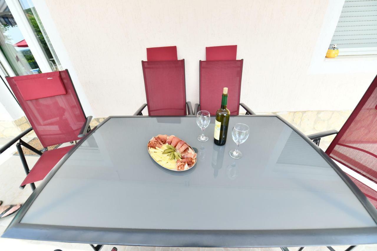Holiday Home Miramary Trilj Εξωτερικό φωτογραφία