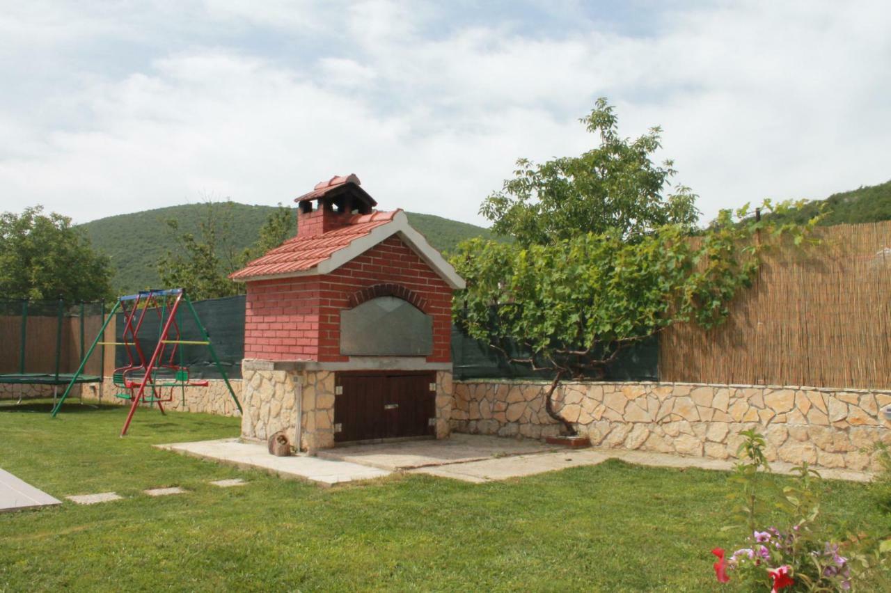 Holiday Home Miramary Trilj Εξωτερικό φωτογραφία