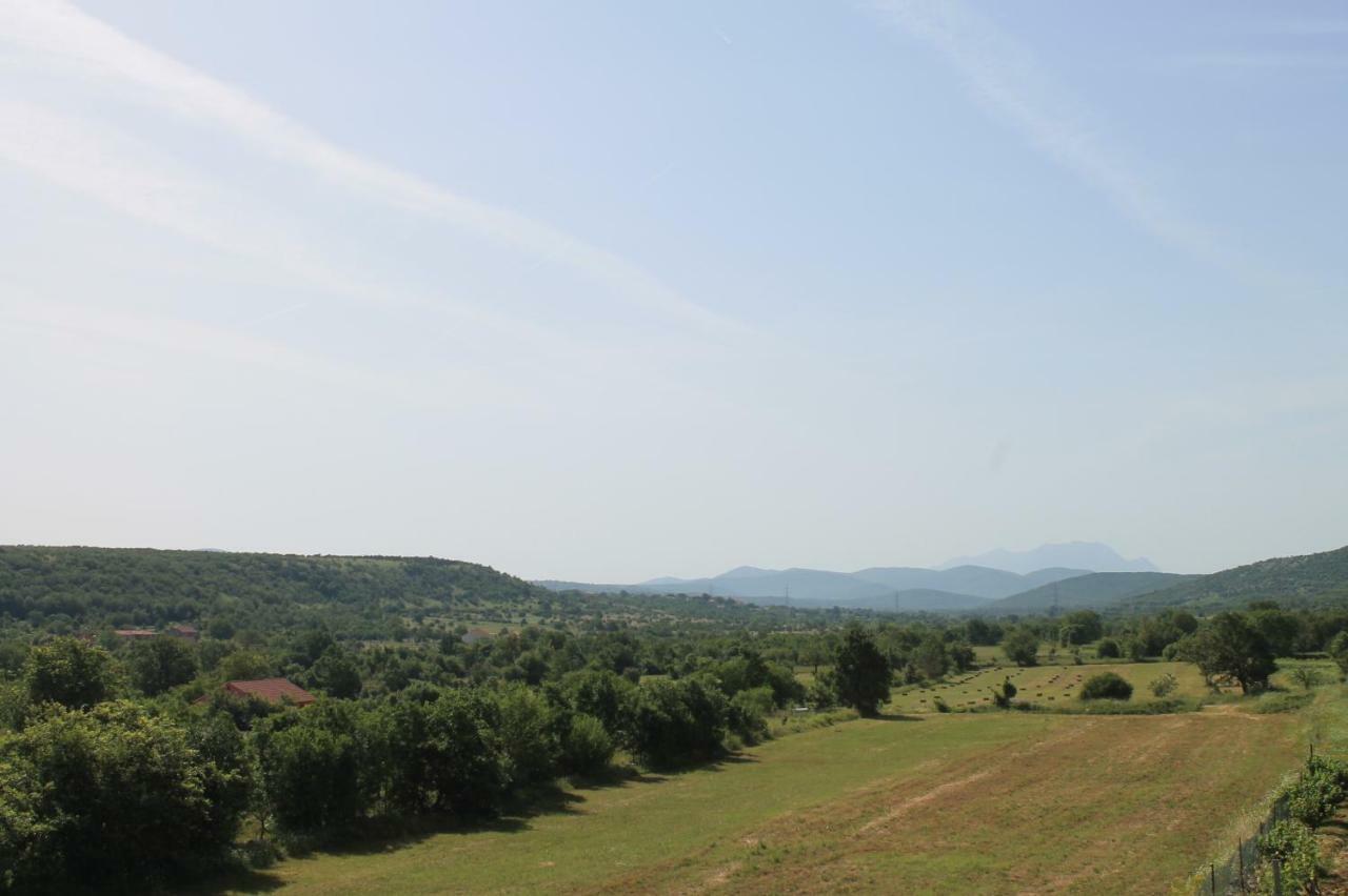 Holiday Home Miramary Trilj Εξωτερικό φωτογραφία